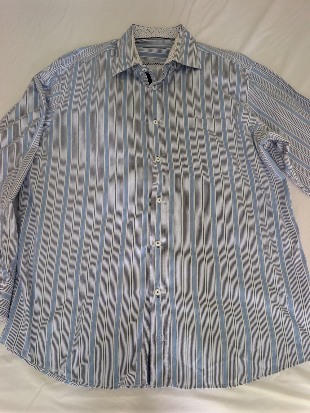 Bugatchi Mens Shirt XL White Blue black Stripe Flip Cuff Button Up